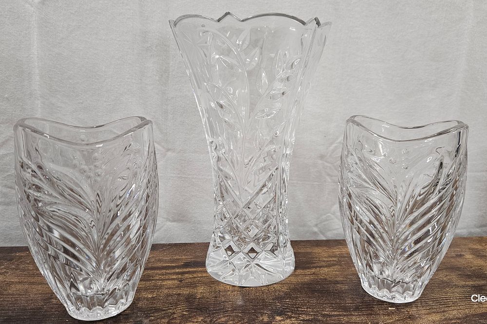 Lot 59: Three Crystal Vases inl Pair