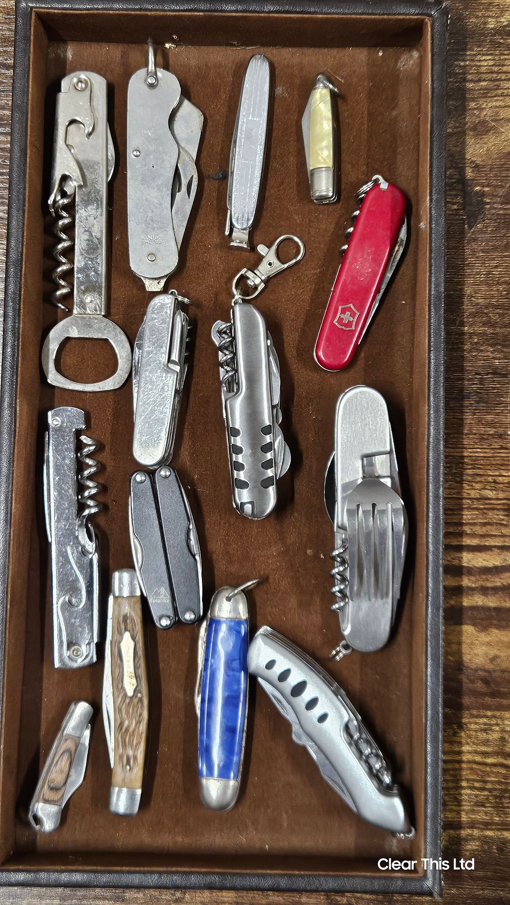 Lot 242: Selection of Pen knives