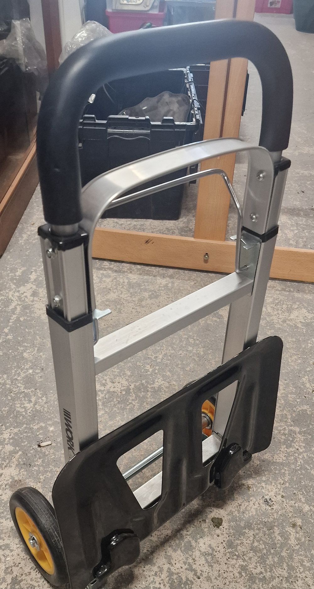 Lot 307: Folding Lightweight Aluminium Sack Truck