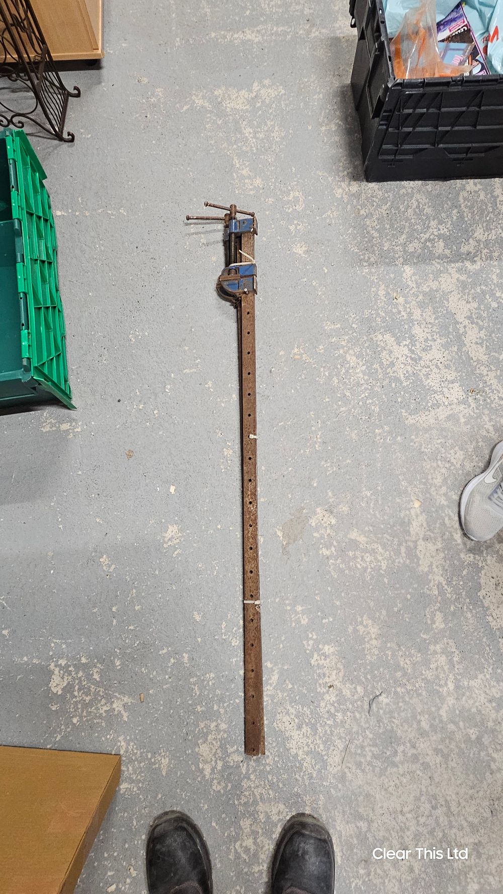 Lot 321: Pair of 4ft Sash Clamps