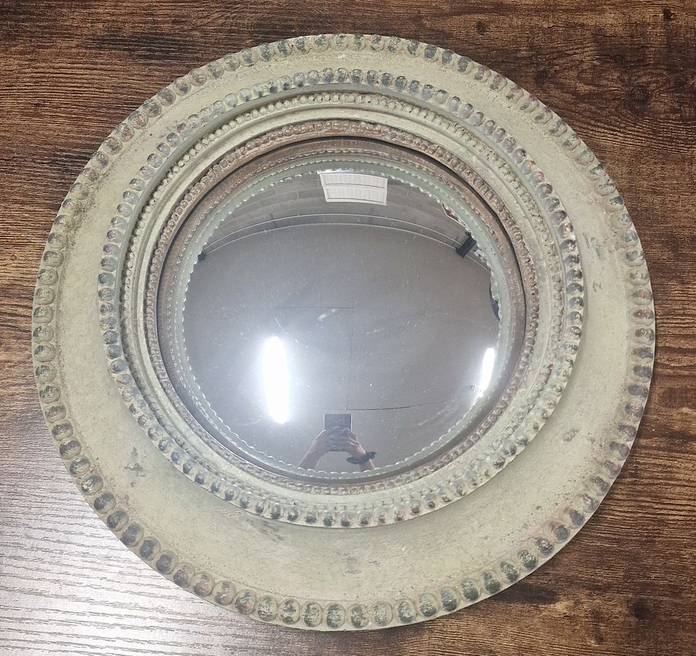Lot 198: Round Convex Mirror