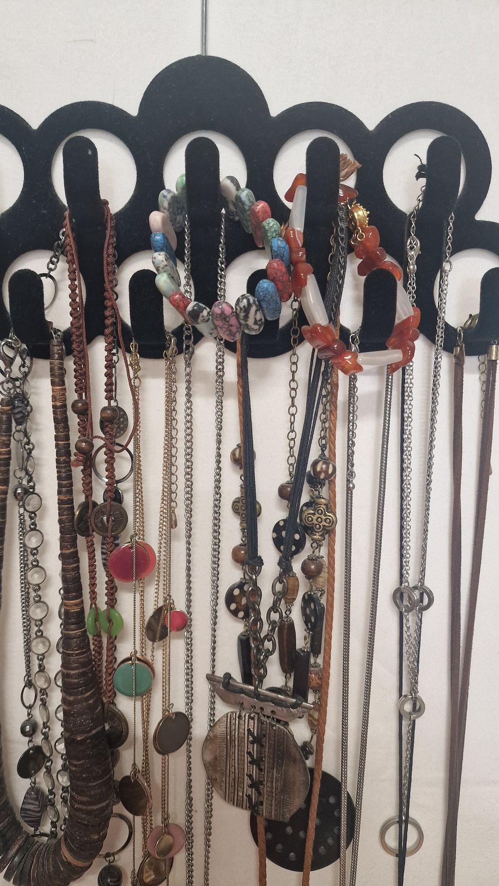 Lot 188: Selection of Costume Jewellery