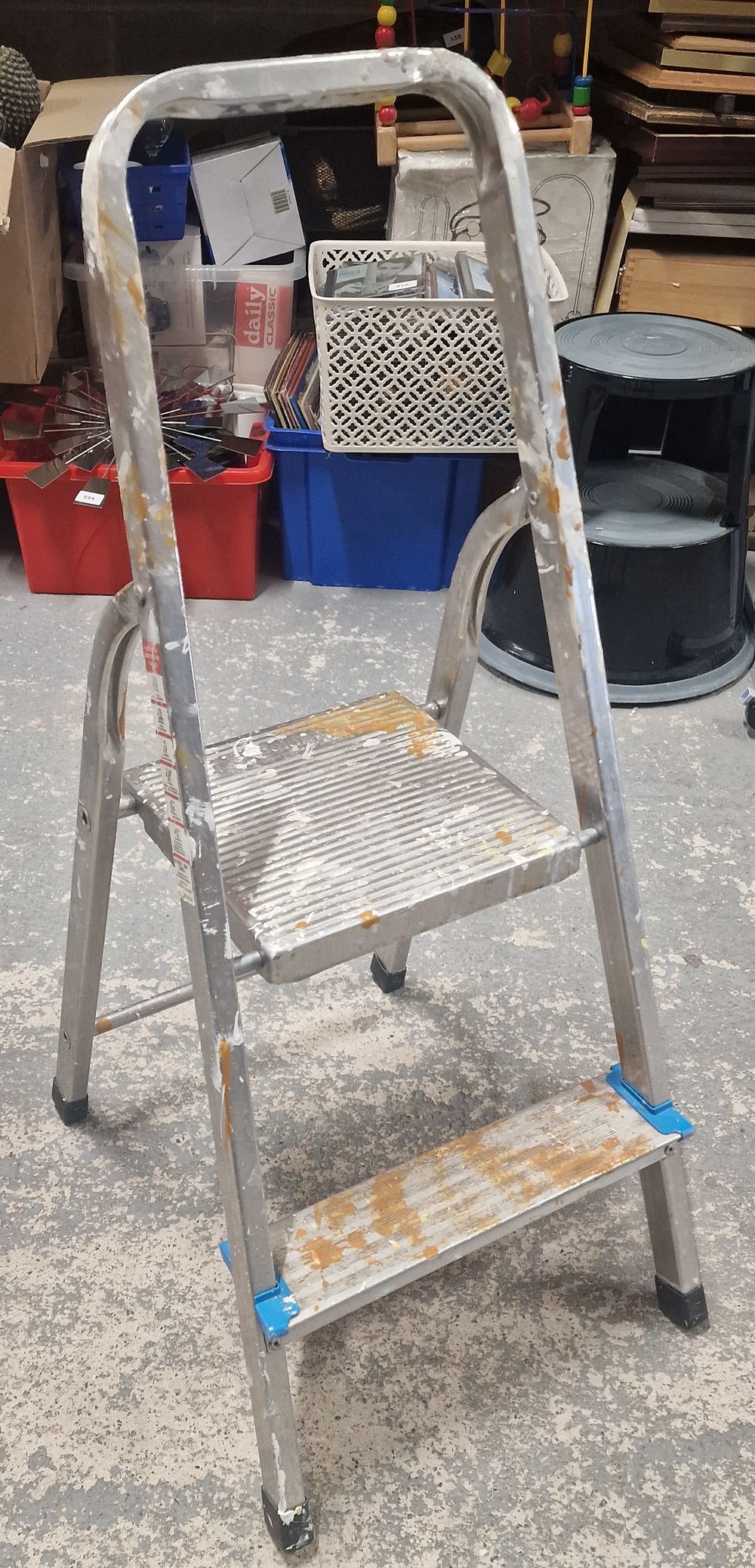 Lot 237: 2 Step Step ladder