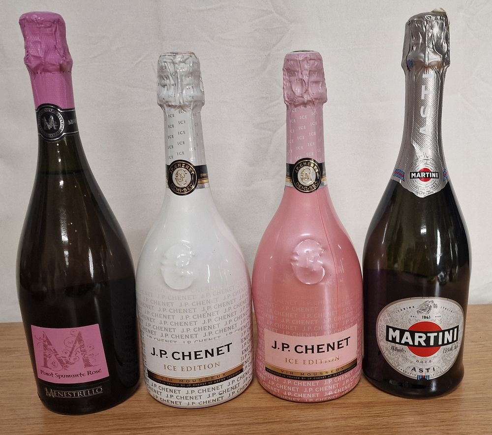 Lot 204: Four Bottle Of Fizz