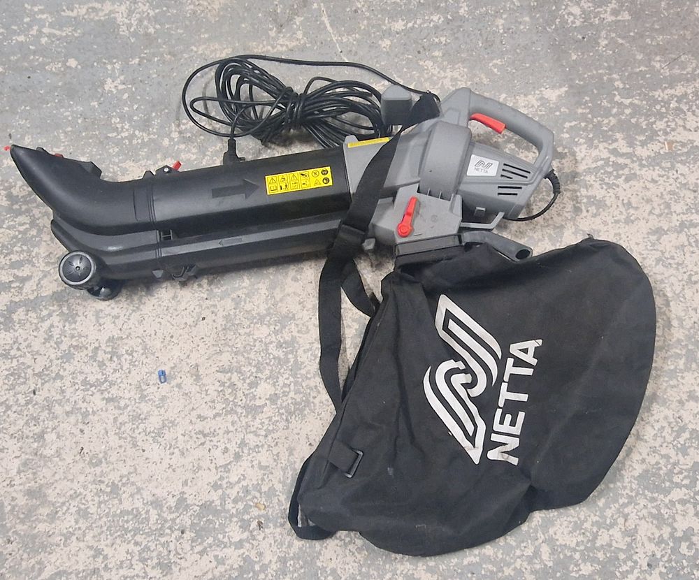 Lot 259: Netta 3000w Leaf Blower