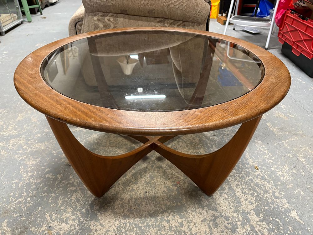 Lot 206: Mid Century Modern G Plan Astro Table