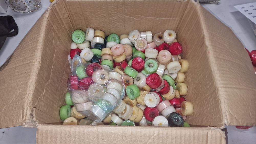 Lot 226: Large Selection of Yankee Candle Tea lights