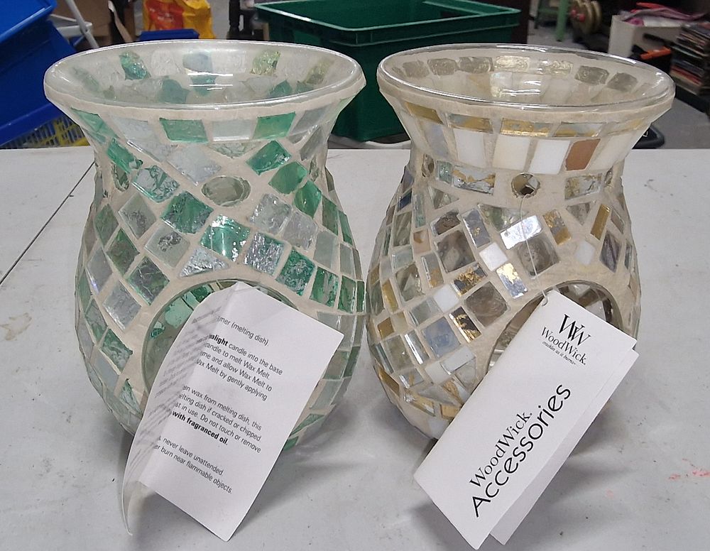 Lot 231: 2 WoodWick Wax Melt Burners