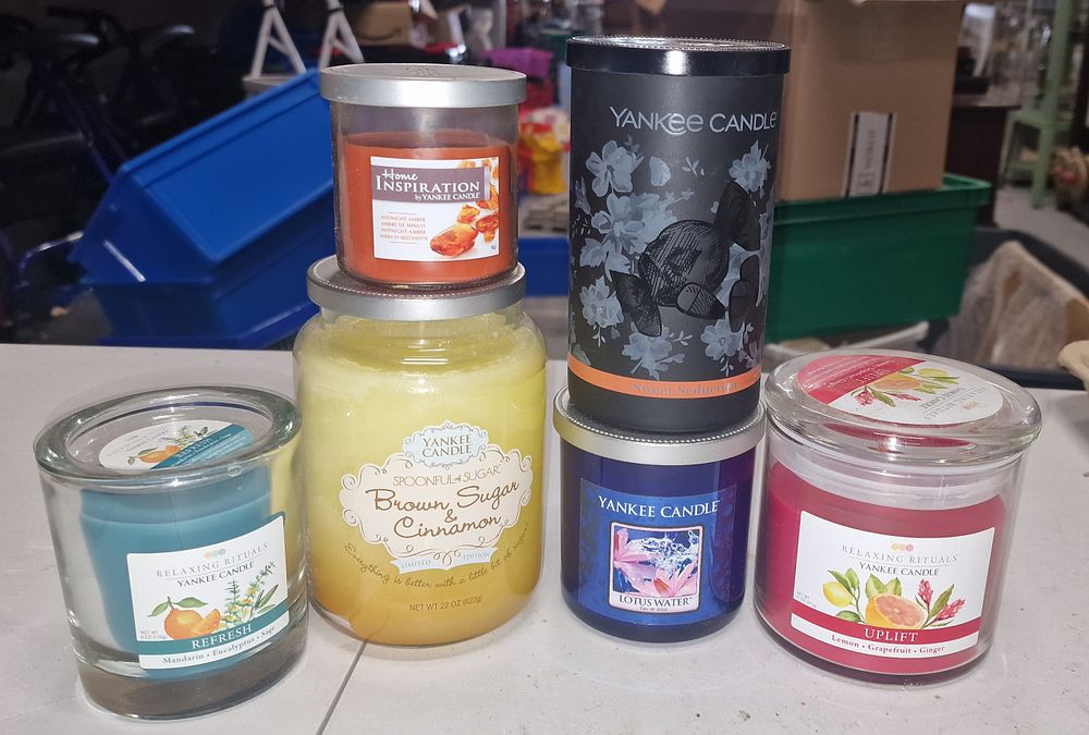 Lot 238: Selection of Yankee Candles