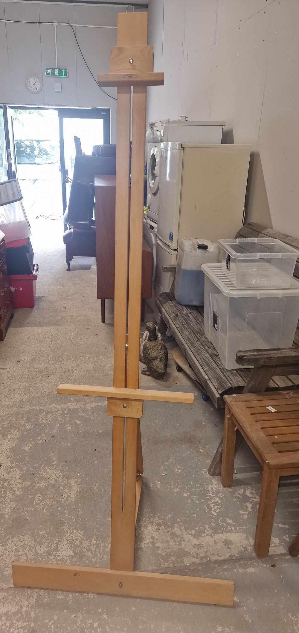 Lot 163: Windsor And Newton Easel