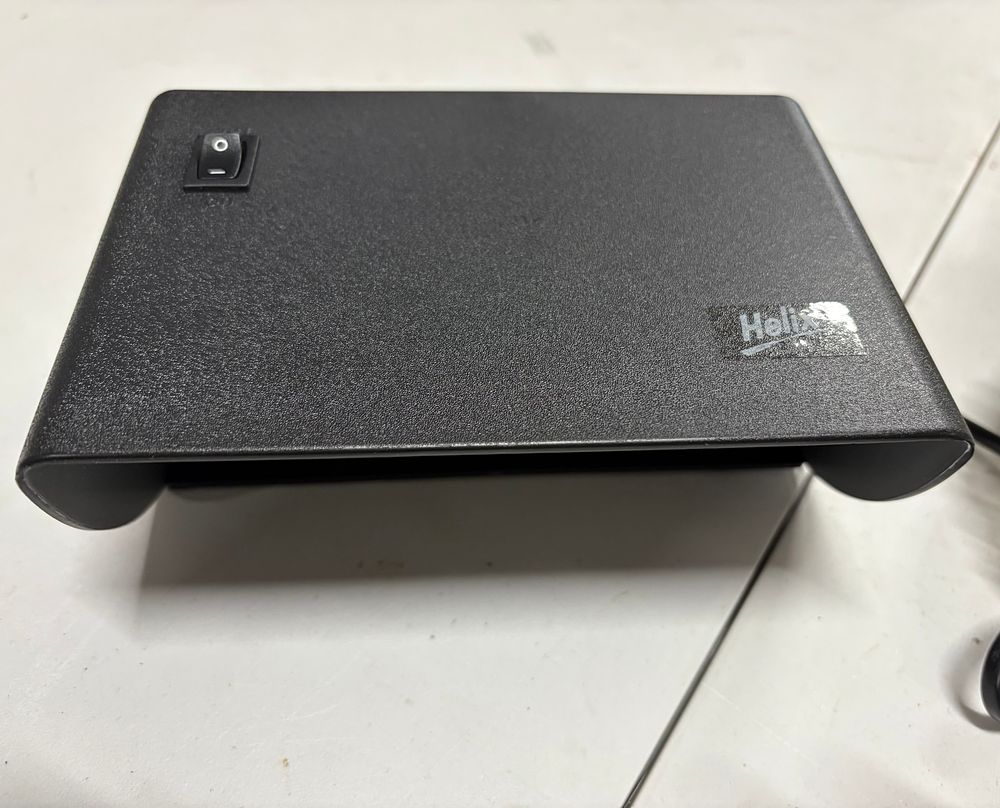 Lot 165: Helix UV Bank Note Money Checker