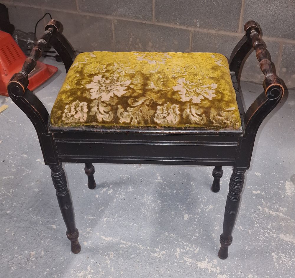 Lot 166: Piano Stool