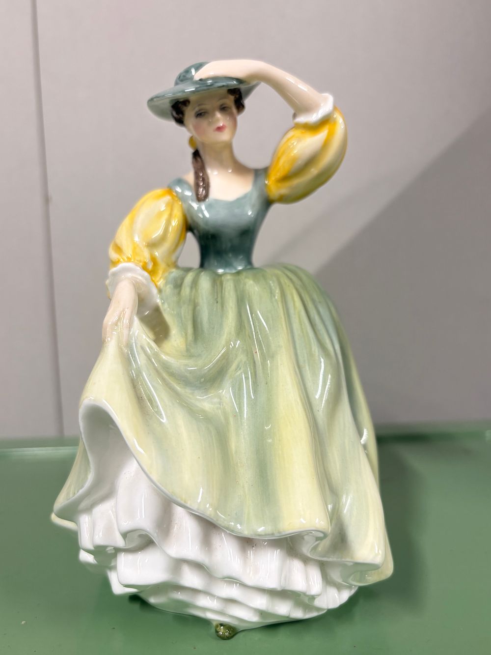 Lot 77: Royal Doulton Figurine