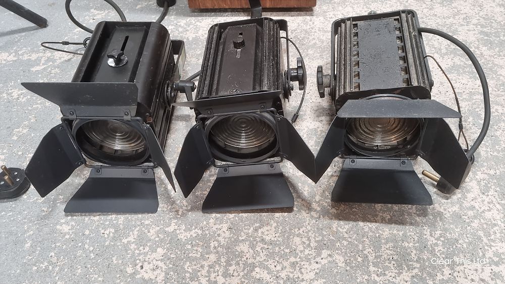 Lot 161: Three stage lights