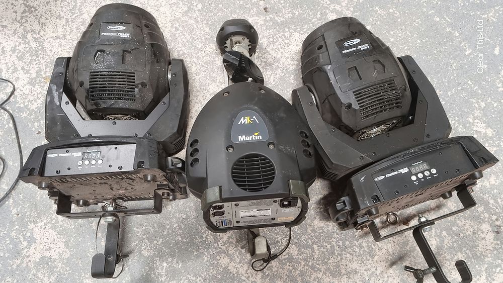 Lot 165: 2showtec phantom professional and 1 Martin MX1 stage lights