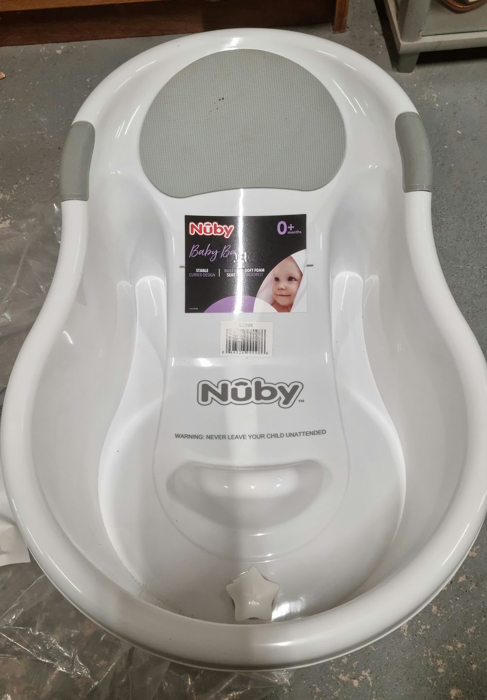 Lot 184: New Unused Nuby bath bath