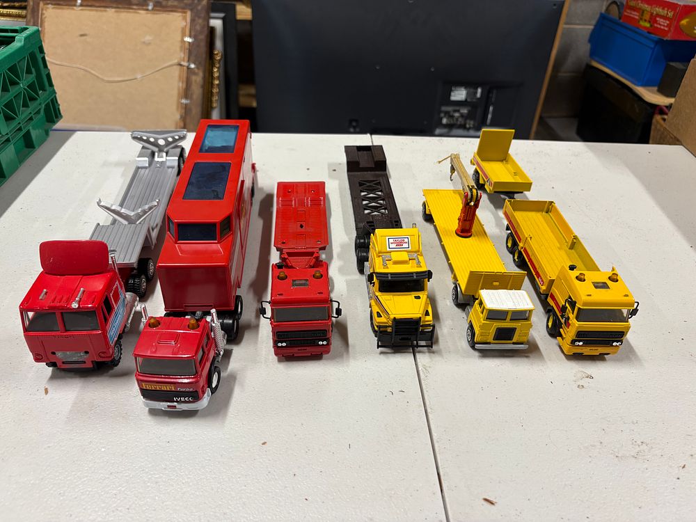 Lot 156: Six Model Trucks includes