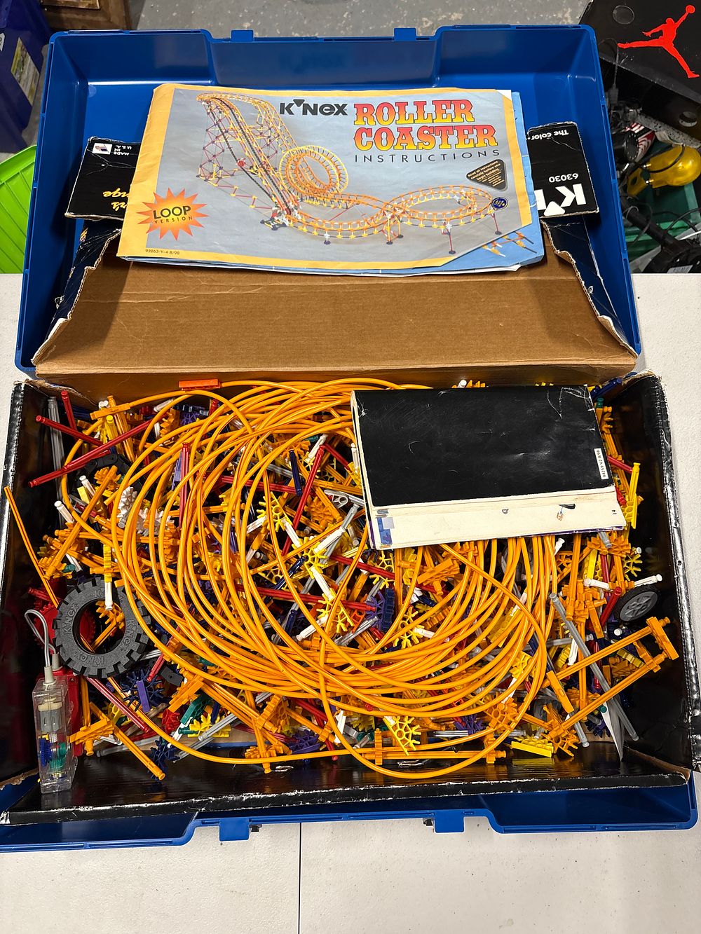 Lot 161: Large lot of K’NEX