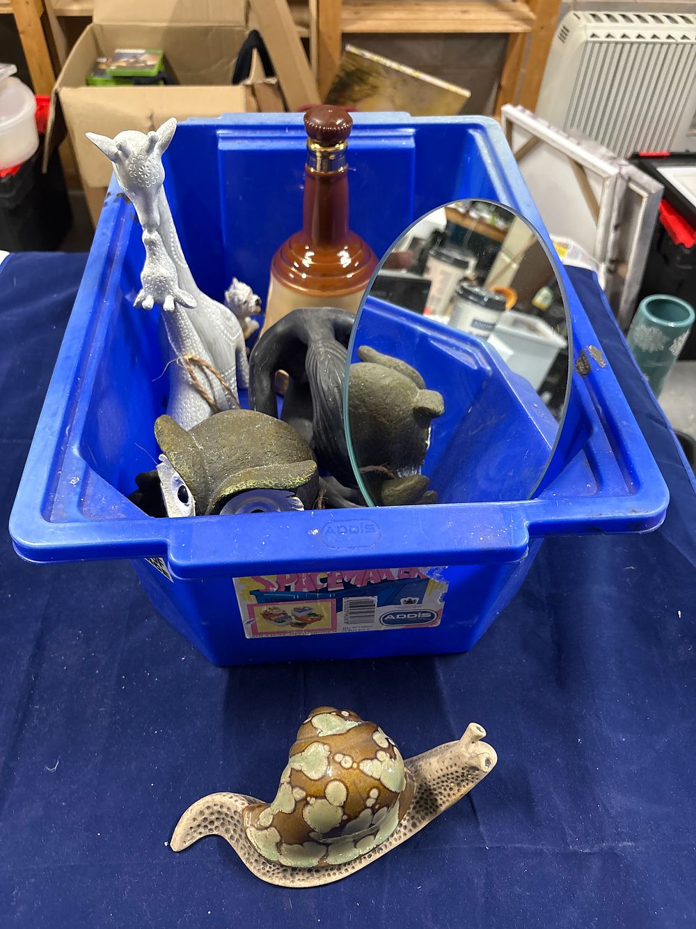 Lot 198: Mixed Box of Decorative Items