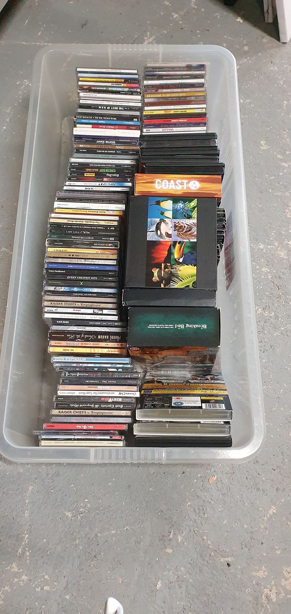 Lot 273: Mixed bundle of cd's and dvd's