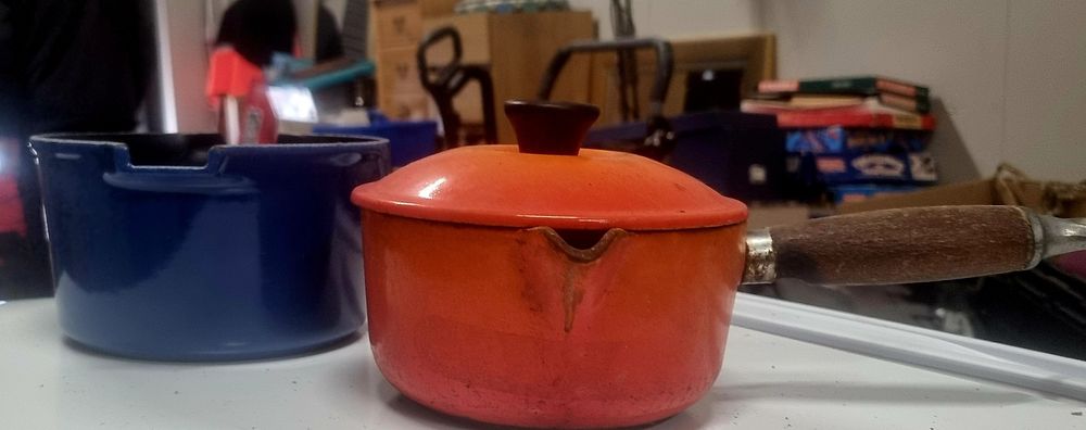 Lot 301A: 2 Le ceruset Pans