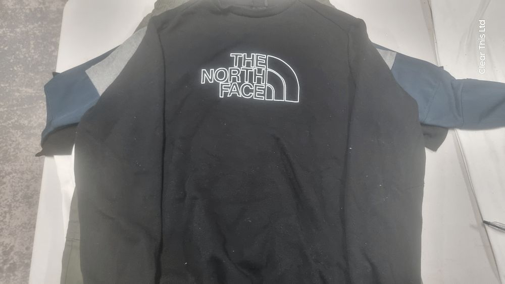 Lot 305: A lot of clothing