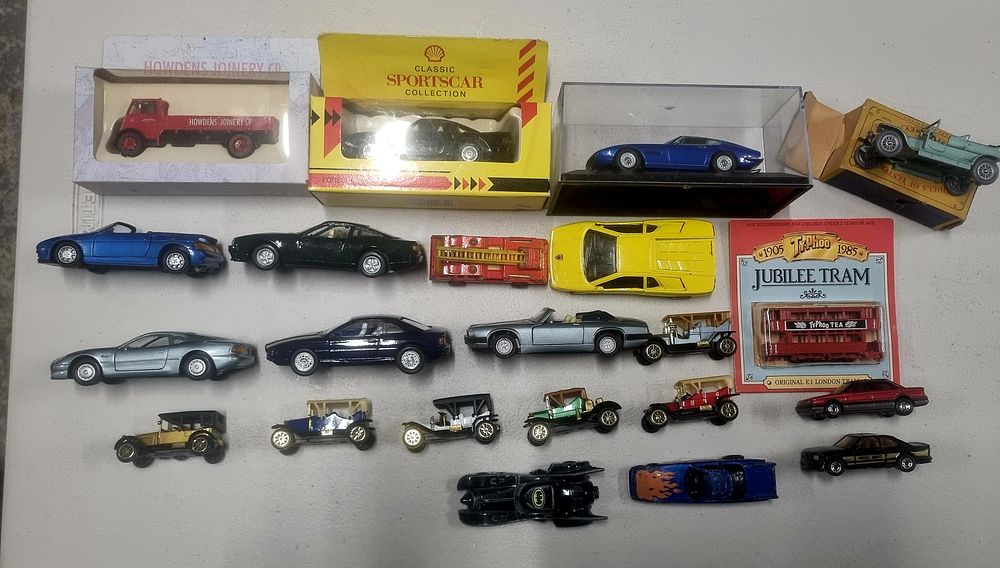 Lot 309: Selection of model cars