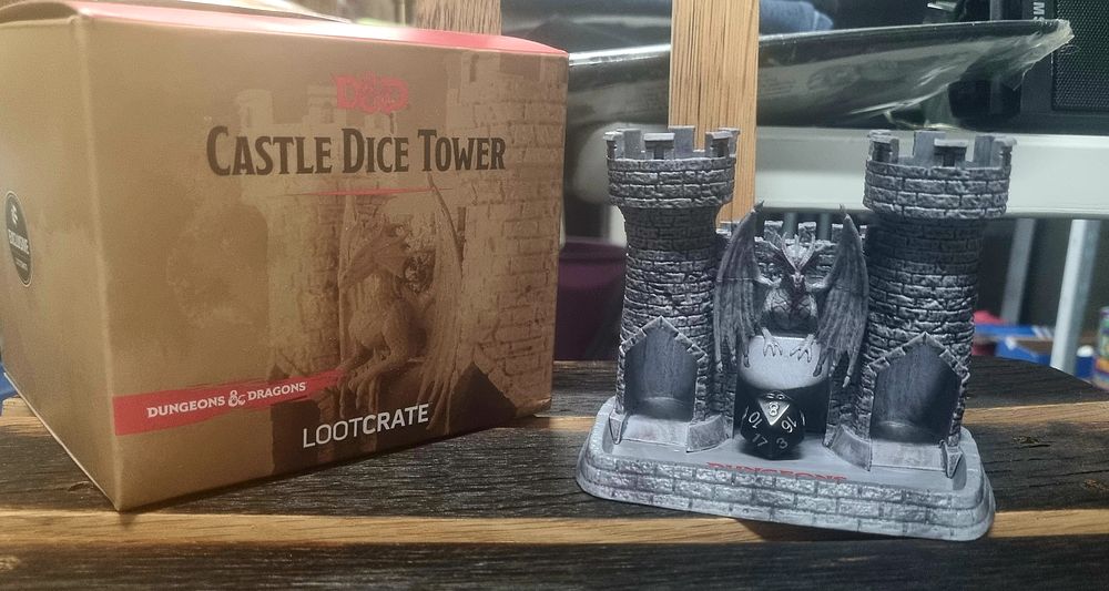 Lot 313: Dungeons and Dragons Dice tower