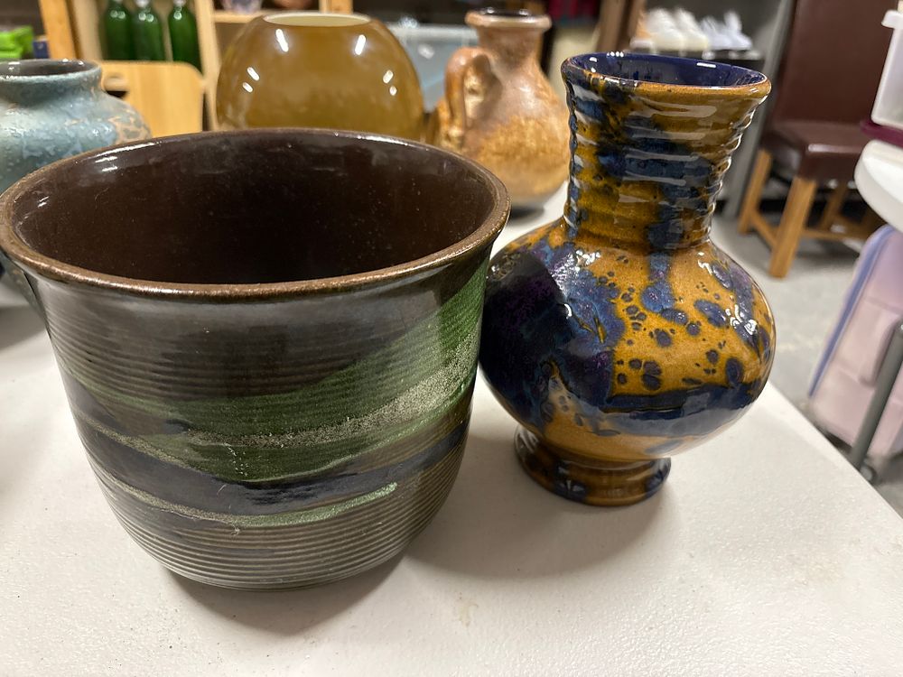 Lot 322: Large West German Planter and a West German Vase