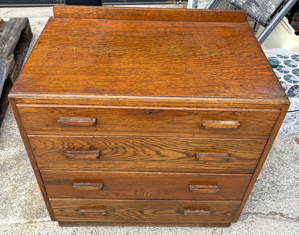Lot 347: vintage Chest of Four Drawers