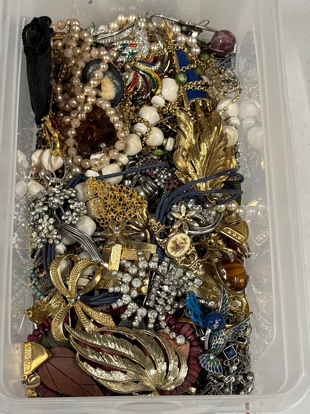 Lot 192: Box of Costume Jewellery