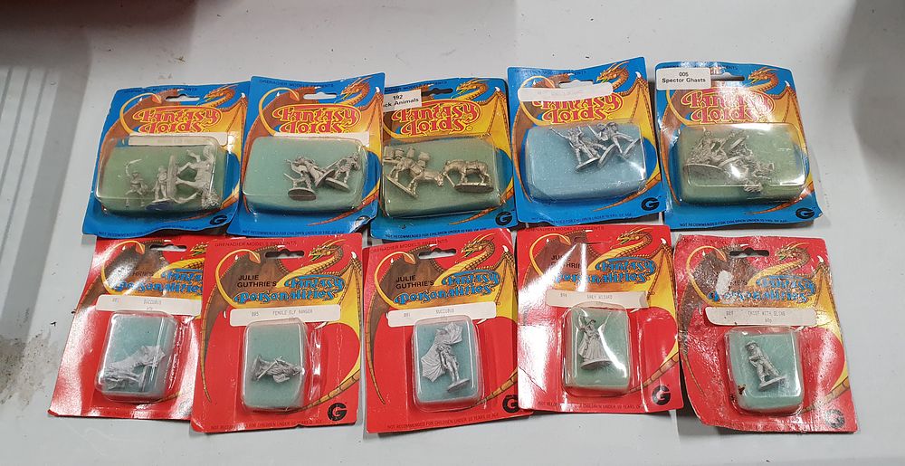 Lot 209: New in Packet Grenadier fantasy figures