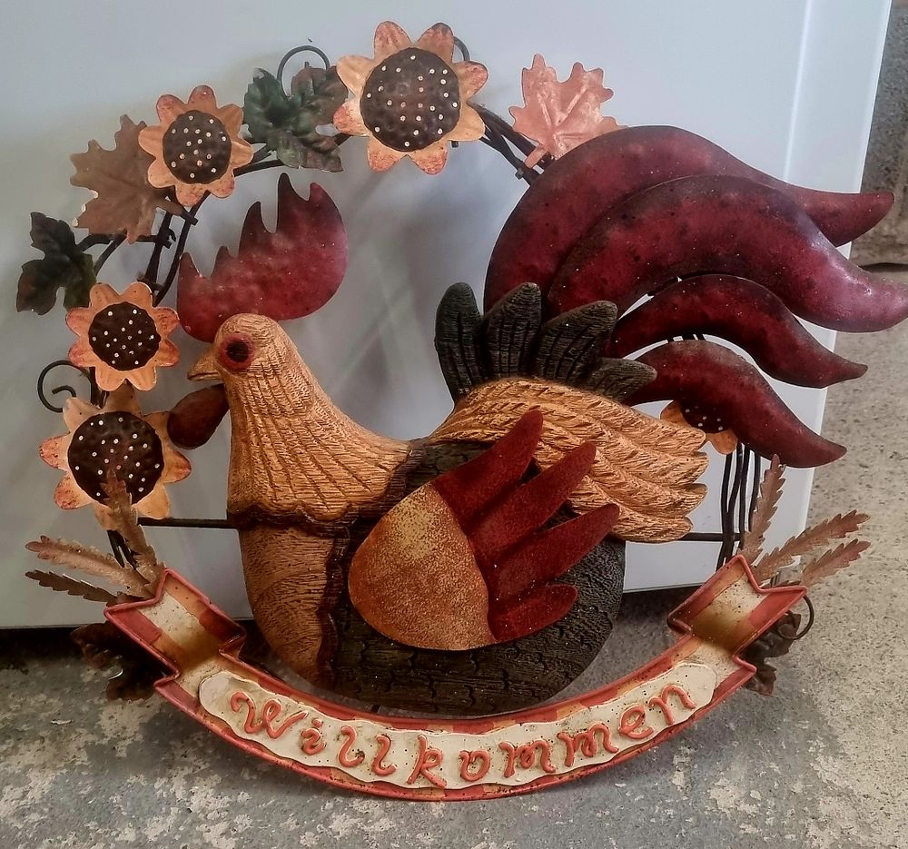 Lot 277: Decorative German Rooster Welcome Wall Art Piece