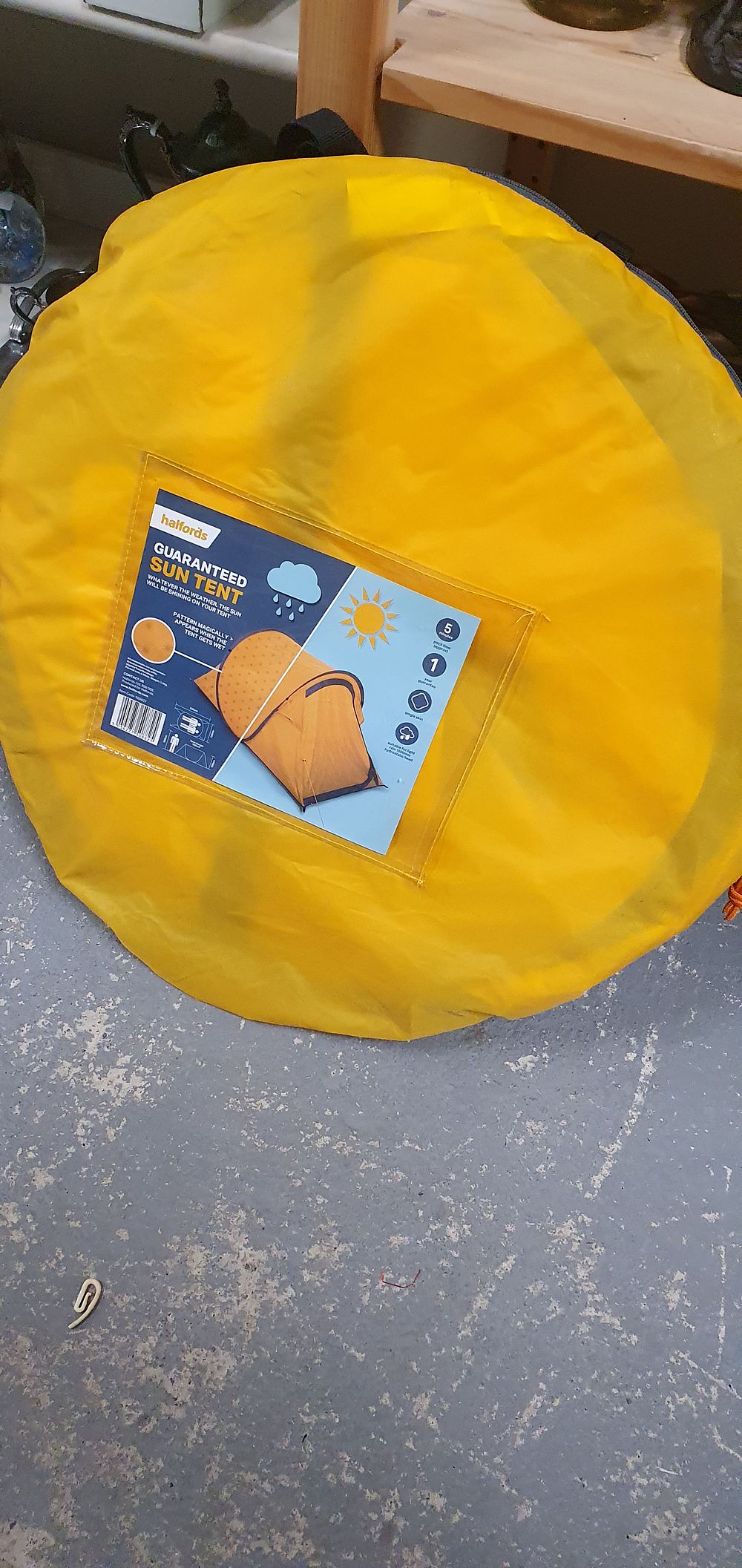 Lot 297: Halfords sun tent