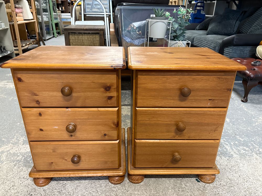Lot 308: Pair of Pine Bedside Cabinets