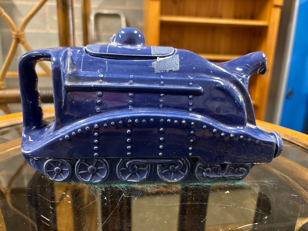 Mallard Steam Loco Teapot. Believed to be a Sadler Pattern