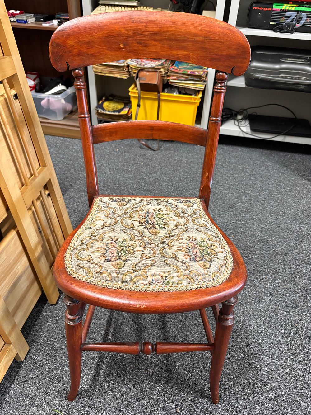 Lot 183: Antique Chair