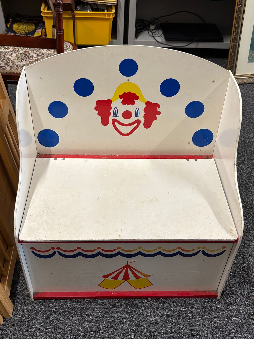 Lot 184: Child’s Storage Bench