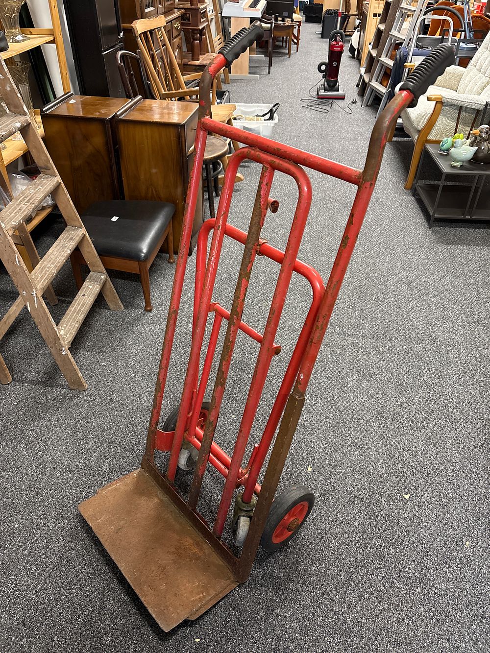 Lot 227: Heavy Duty Sack Truck