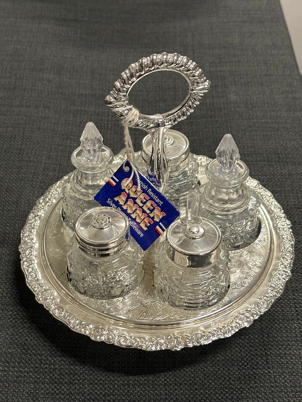Lot 66: Queen Anne Cruet Set
