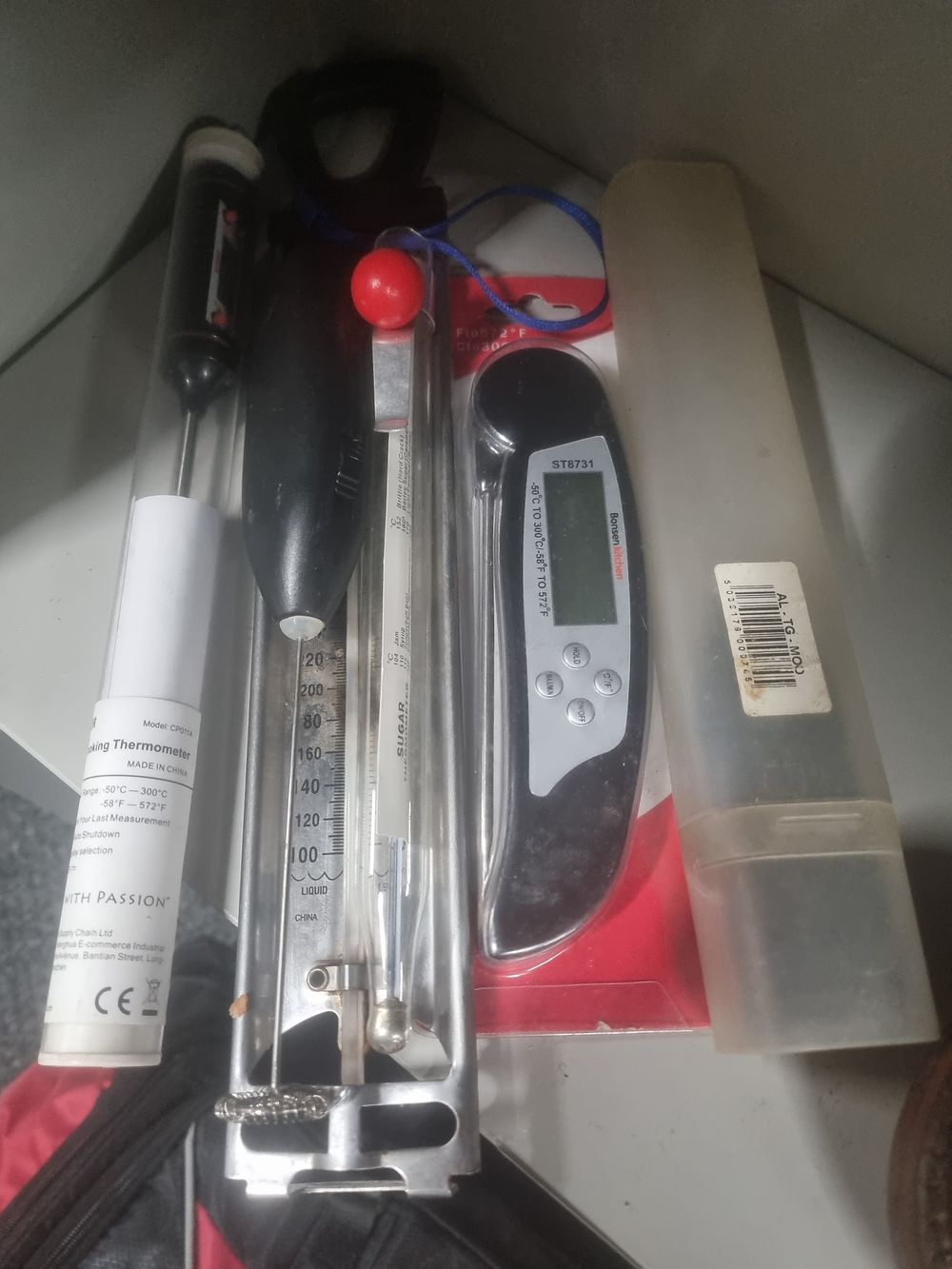 Lot 163: Job lot of kitchen thermometers