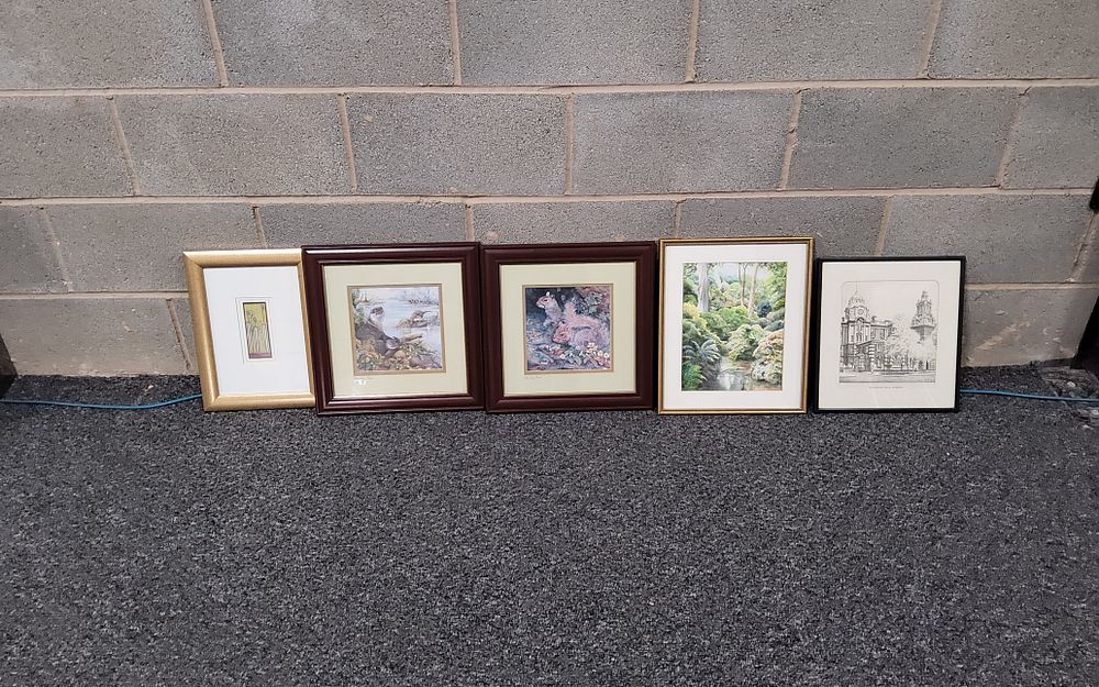 Lot 181: Set of 5 pictures