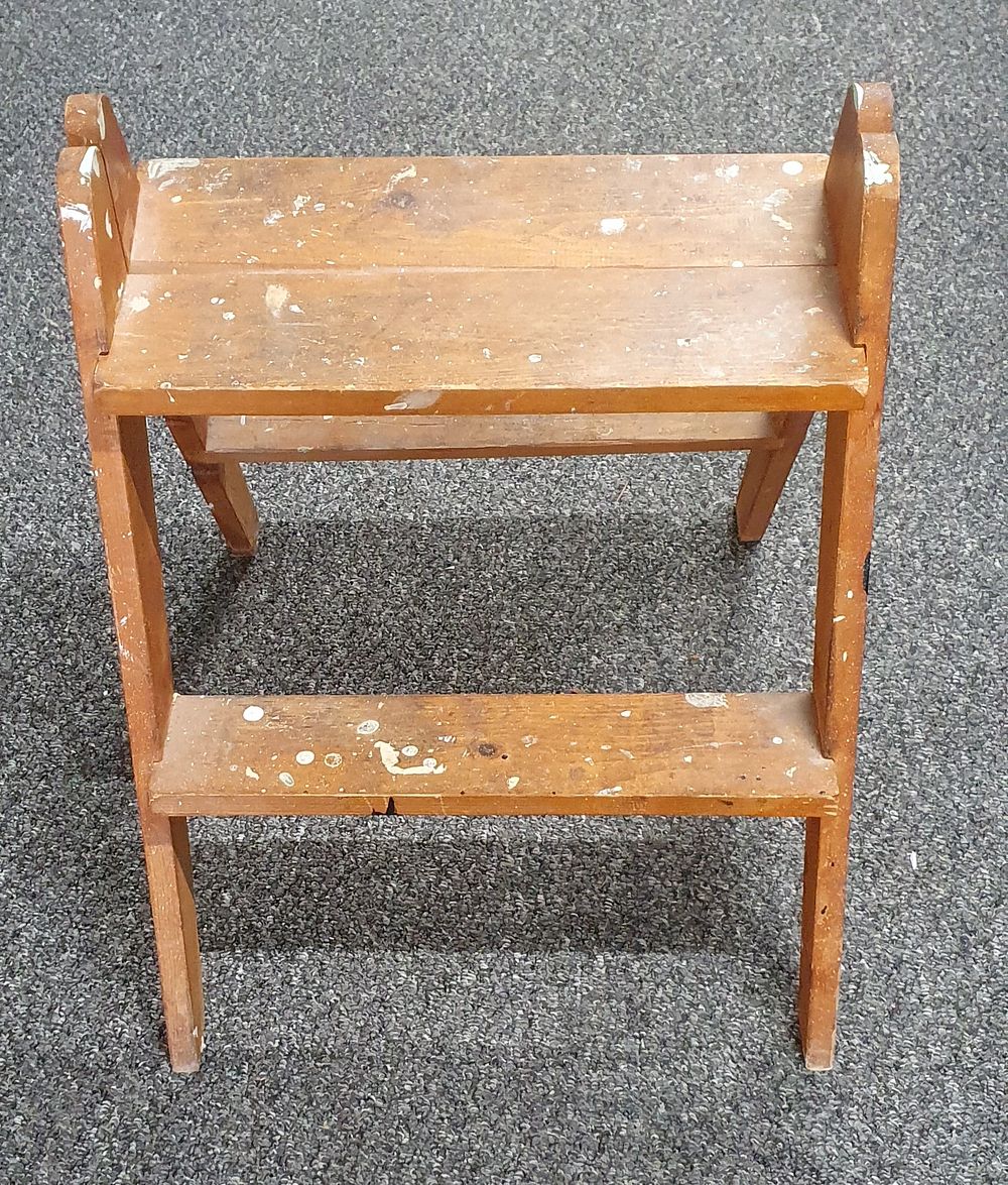 Lot 190: Small wooden 2 step ladder