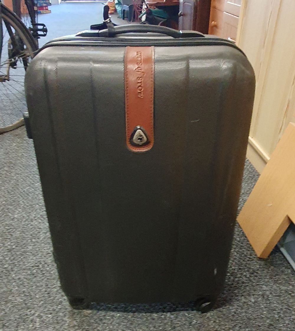 Lot 196: Two Scott's of stow suitcases