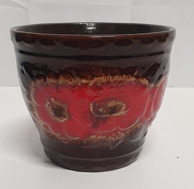Scheurich West German ceramic planter . Good condition measures approx 5" high and 6" diameter