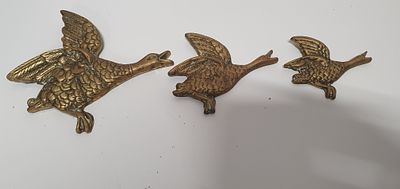 Vintage brass flying ducks . As pictured 
Who remembers them in Coranation Street?