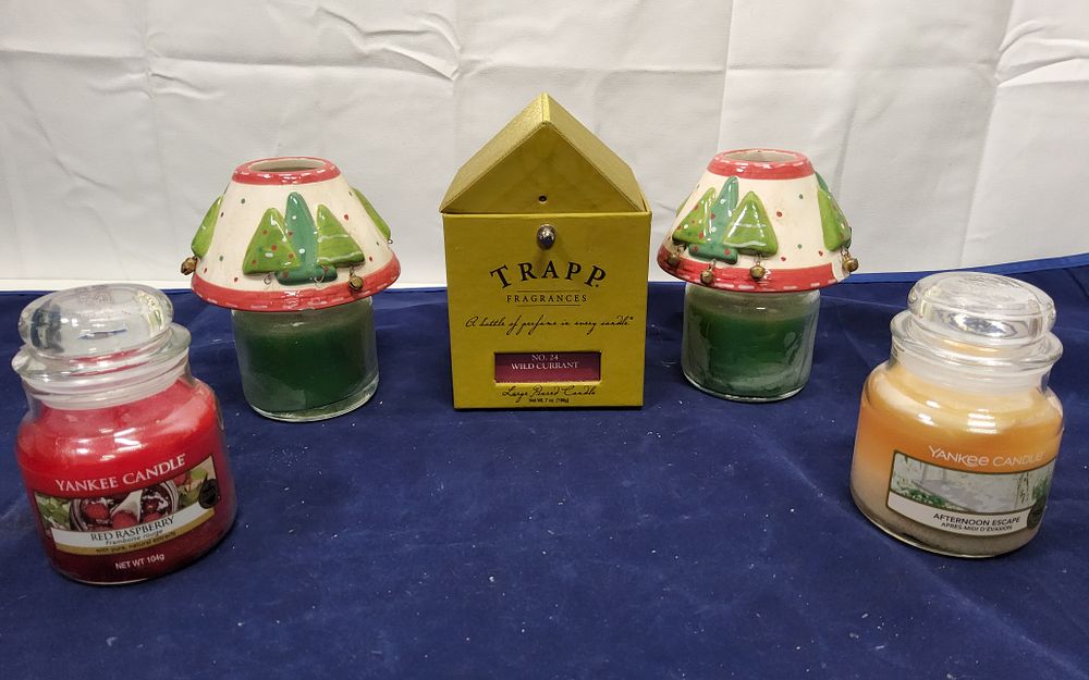 Lot 175: Various votive holders x 5