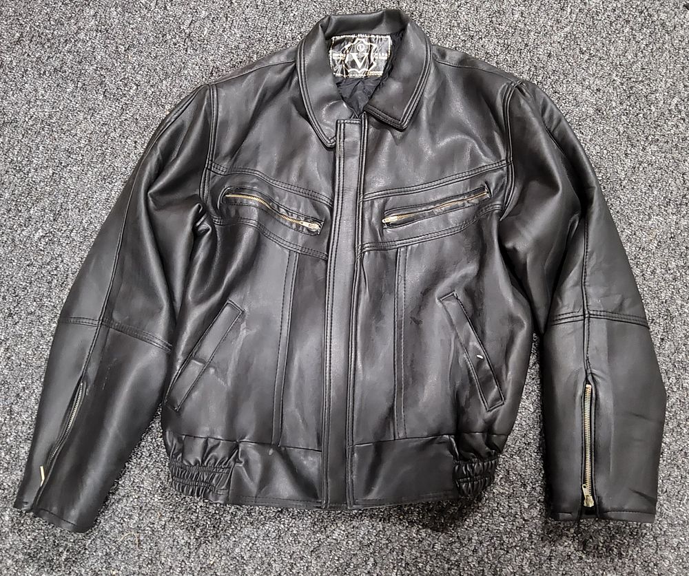 Lot 216: Mens Black italian Leather Biker Bomber Jacket.