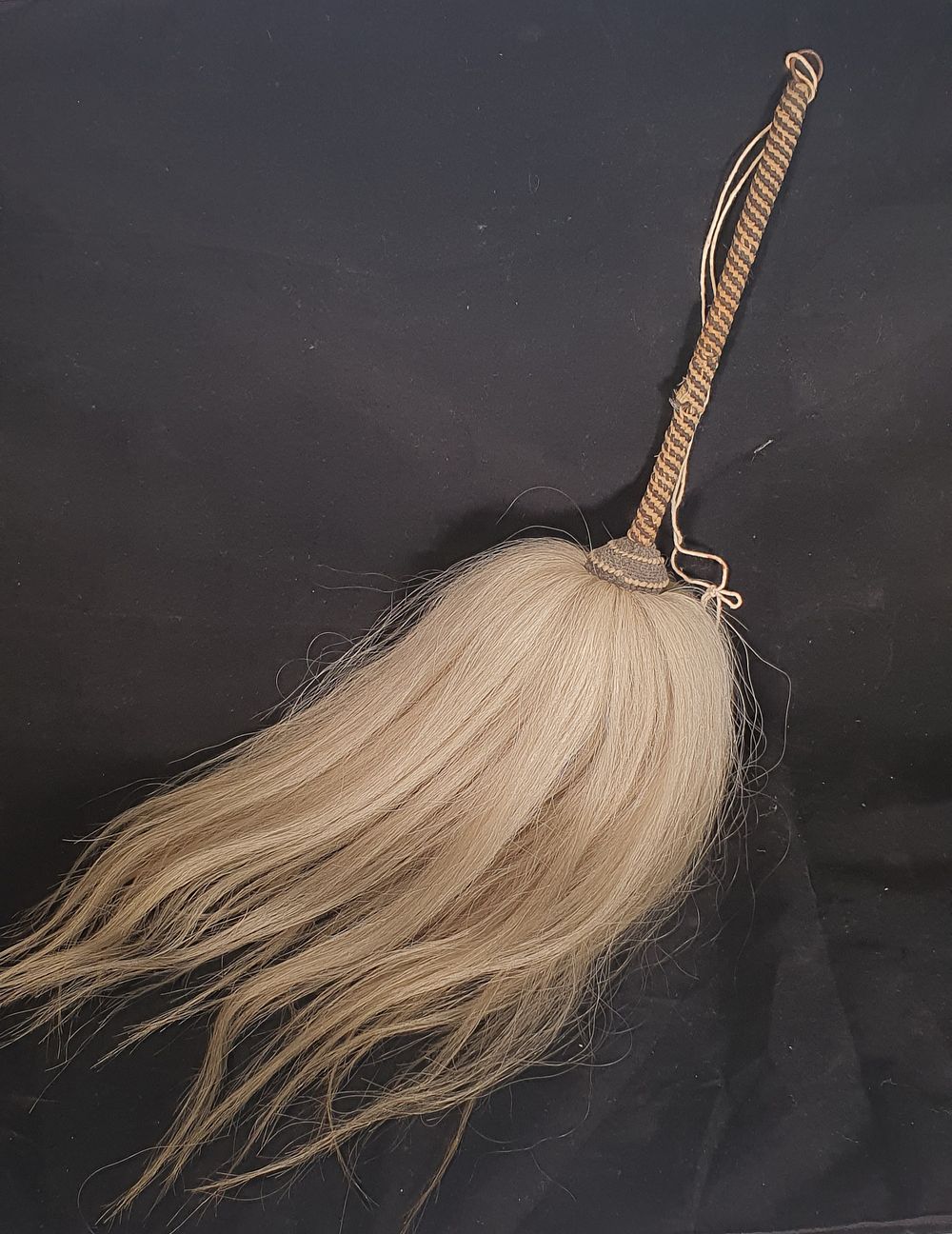 Lot 158: Vintage horse hair fly whisk