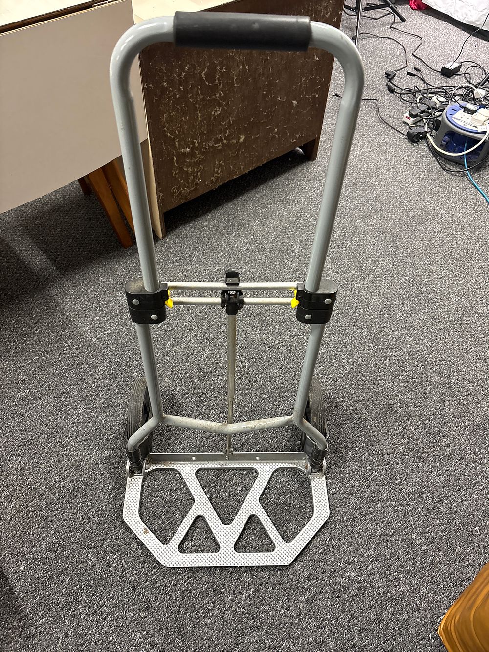 Lot 136: Folding Sack Truck